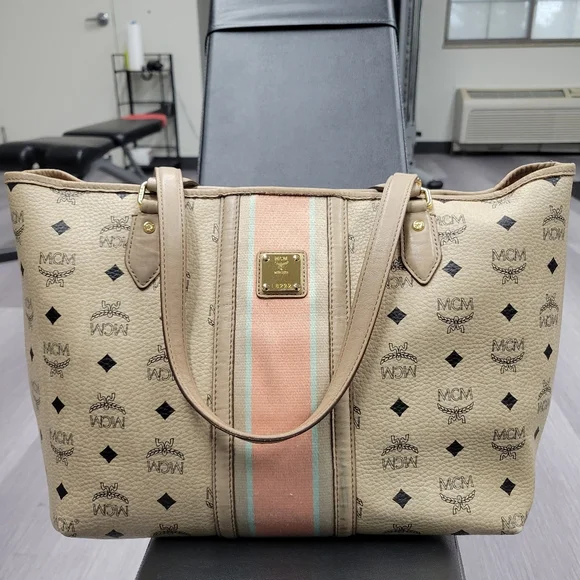 MCM Ltd. Ed. Cream and peach Visetos Zippered Tote - Picture 1 of 13